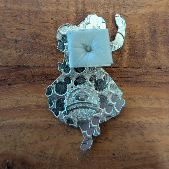 Alice and Mad Hatter Enamel Pins From Disney World 2010 - Picture 2 of 5